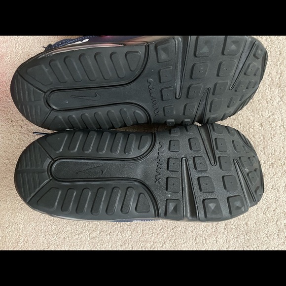 Boys Nike Air Max NWOB size 3Y - Picture 5 of 6
